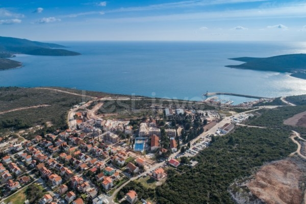 Luštica Peninsula's Vibrant Urban Haven: A Thriving Neighborhood in Montenegro's Landscape