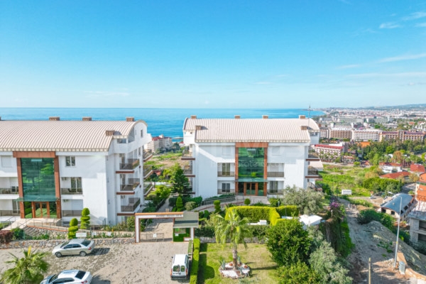 Exquisite 3+1 Sea View Apartment with Private Garden and Luxury Amenities