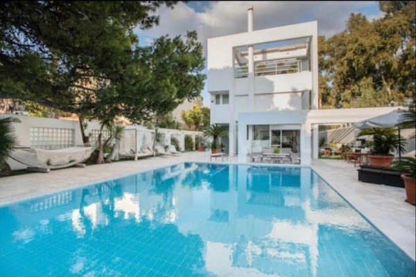 Luxury Villa with City Views in the Heart of Athens: 600 Square Meters, 4 Floors, Private Pool and Modern Amenities!