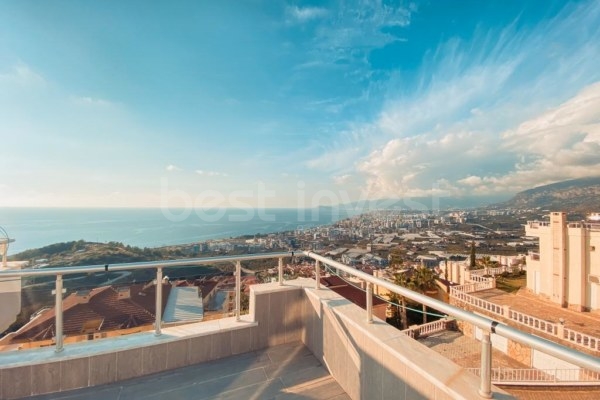 4+1 Villa with Magnificent Sea View in Alanya Kargıcak