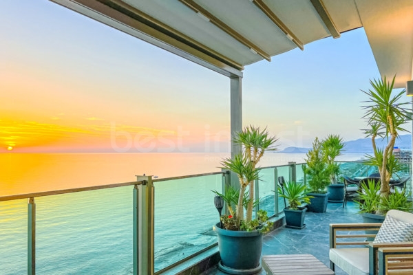 Luxury Penthouse Apartment with Spectacular Views is Waiting for You in the Heart of Alanya!