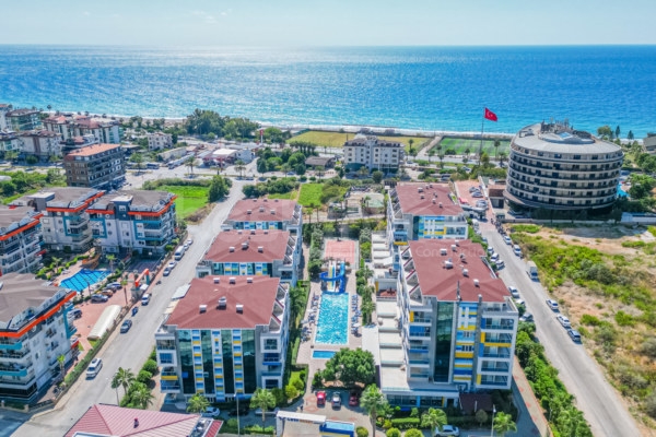 Alanya Kestel'de Full Aktiviteli Sitede 1+1 Eşyalı Daire