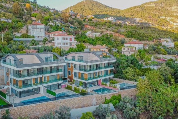 Alanya'da Türk Vatandaşlığına Uygun Lüks Villa Fırsatı!