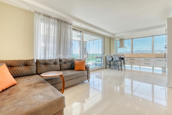 Furnished Spacious 2+1 Apartment for Sale in Alanya Kargicak