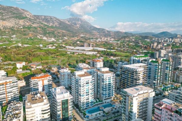 Alanya Mahmutlar’da Full Aktiviteli Sitede 1+1 Konforu!