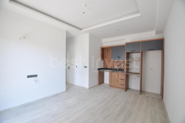 Mahmutlar Merkezine Yakın, Sosyal İmkanlı 1+1 Satılık Daire