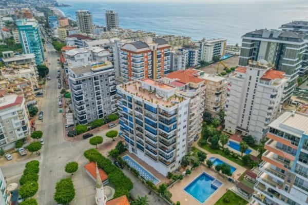 1+1 Apartment for Sale 350 Meters from the Sea in Mahmutlar, Alanya