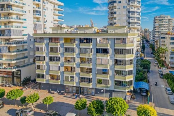 Furnished 2+1 Apartment Within Walking Distance to the Sea in Mahmutlar