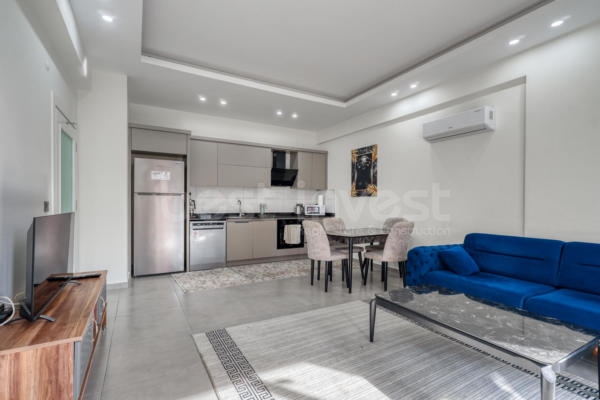 1+1 Apartment Near the Sea in Mahmutlar - Comfortable Living and Investment Opportunity