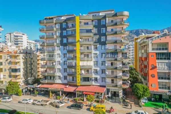 5+1 Duplex Apartment with Sea View, Close to the Sea in Mahmutlar, Alanya