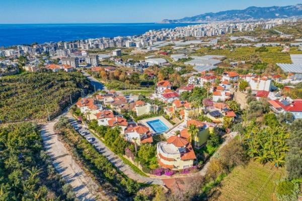 Продается меблированная вилла 3+1 в Kargıcak Cebeci Villa